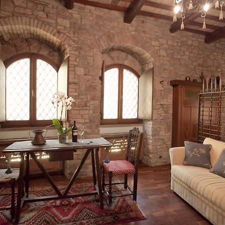 Loggia Dei Maestri Comacini Apartment Assisi Bilik gambar